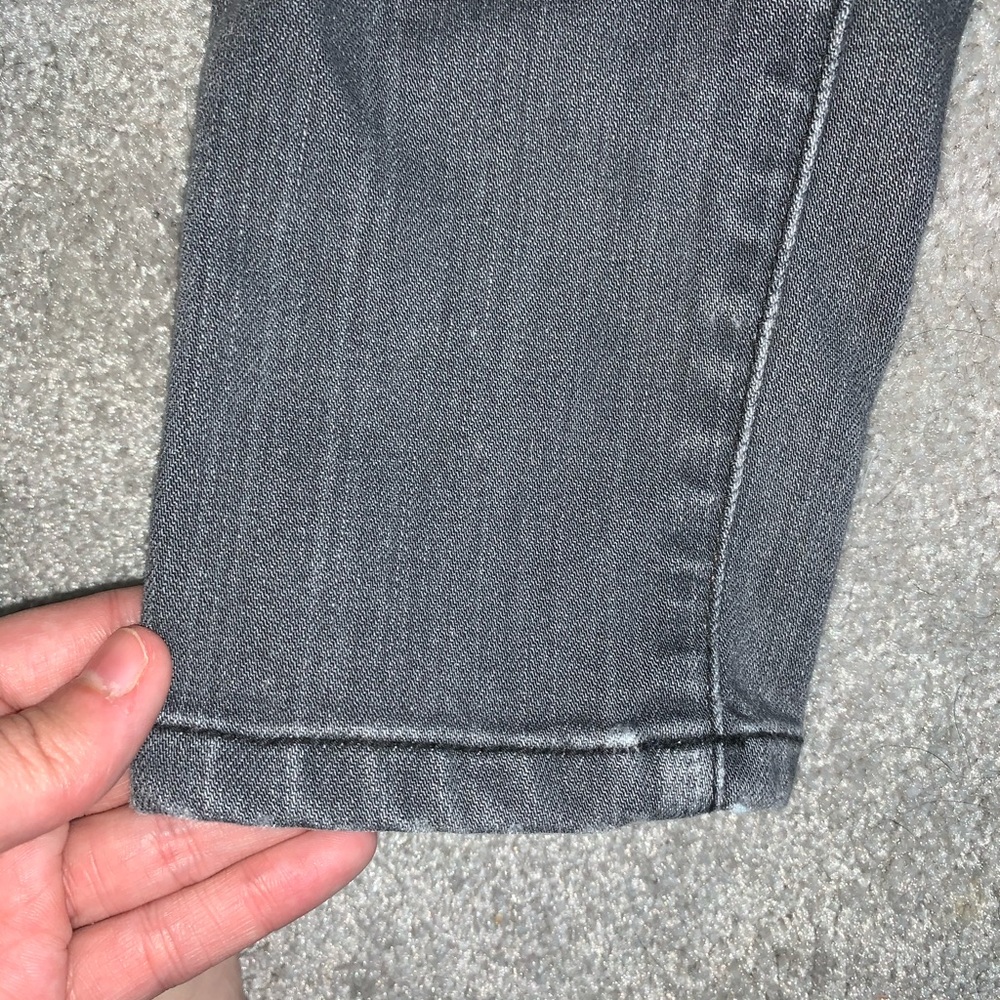 Grey Jeans - Picture 4 of 6